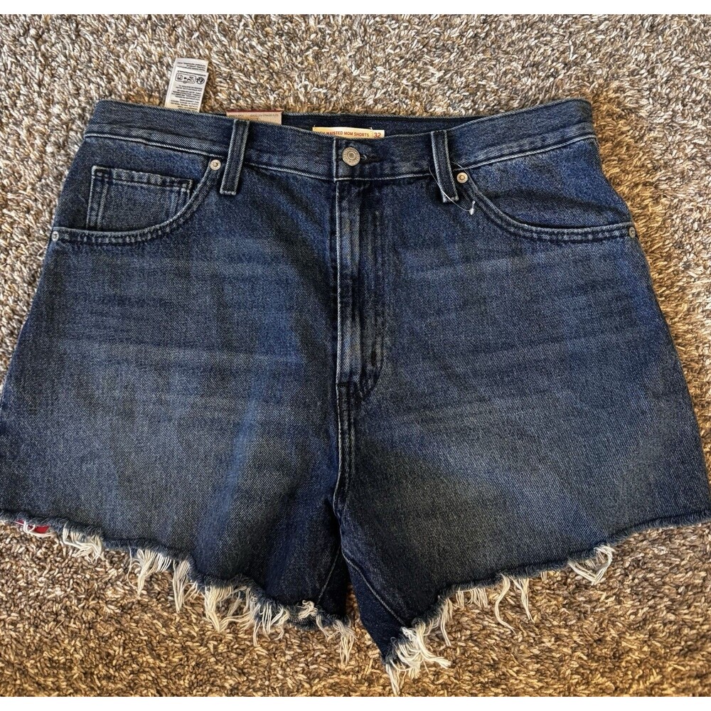 Levi’s Women’s High Waisted Mom Shorts Size 32 Blue Denim Cutoff NWT